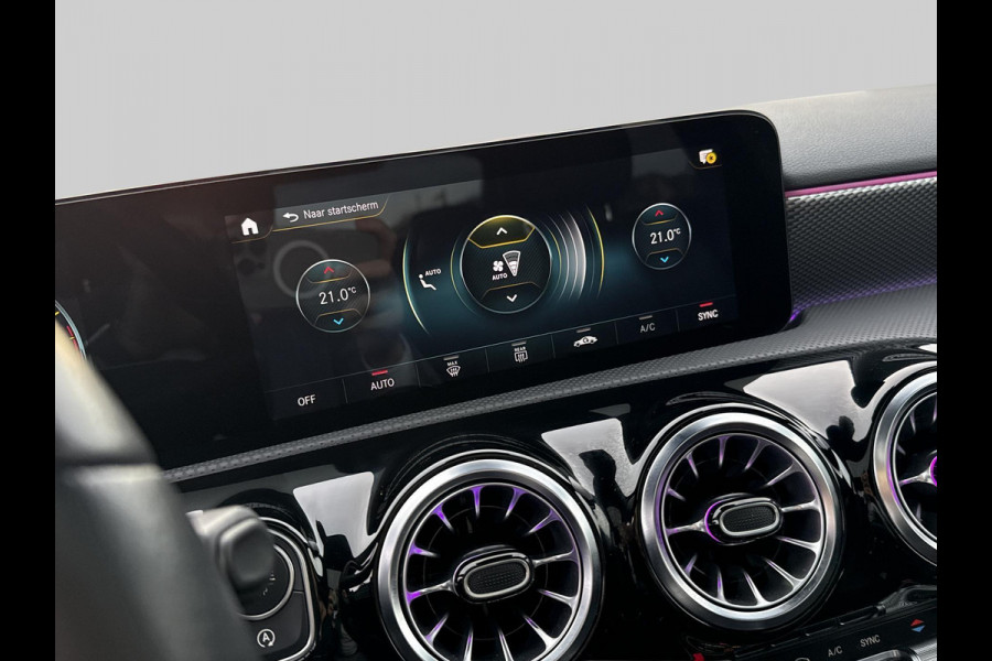 Mercedes-Benz A-Klasse 180 Business Solution Luxury | Pano | Memory stoelen | Achteruitrij camera |