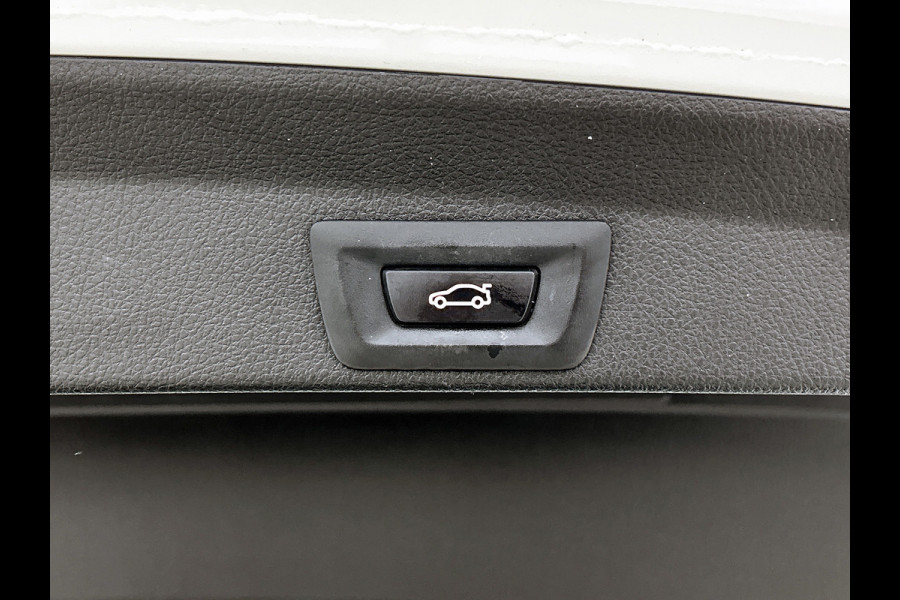 BMW 4 Serie Gran Coupé 420i High Executive Sport(NL-Auto, Goed OndH, Panorama, Navi Pro, StoelV, PDC V+A, Leder, Sportstoel, Etc)