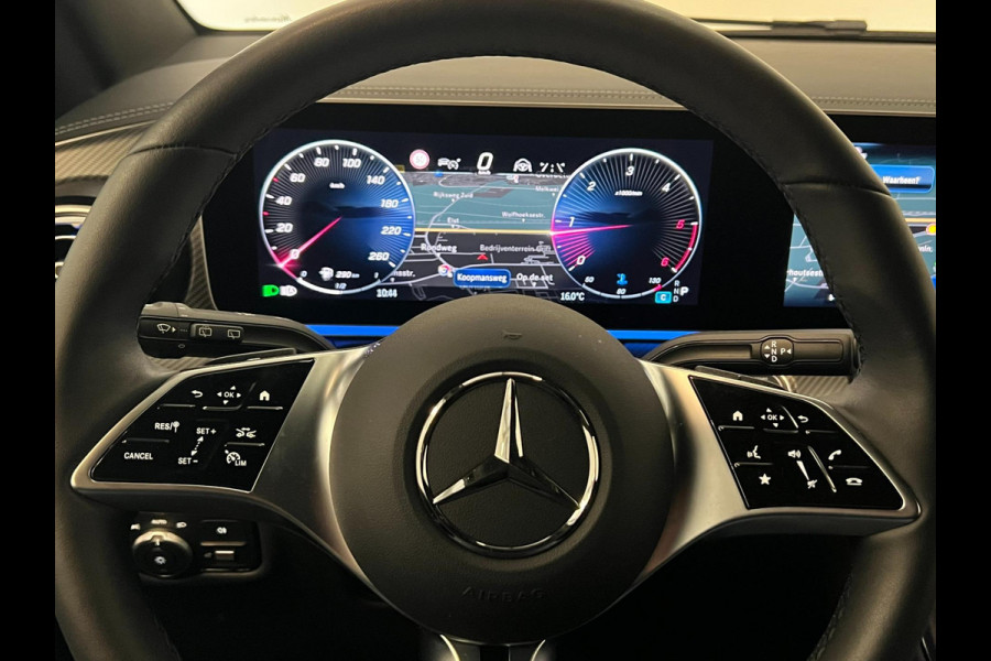 Mercedes-Benz V-Klasse 300d Lang AMG Night Edition / 1e eigenaar