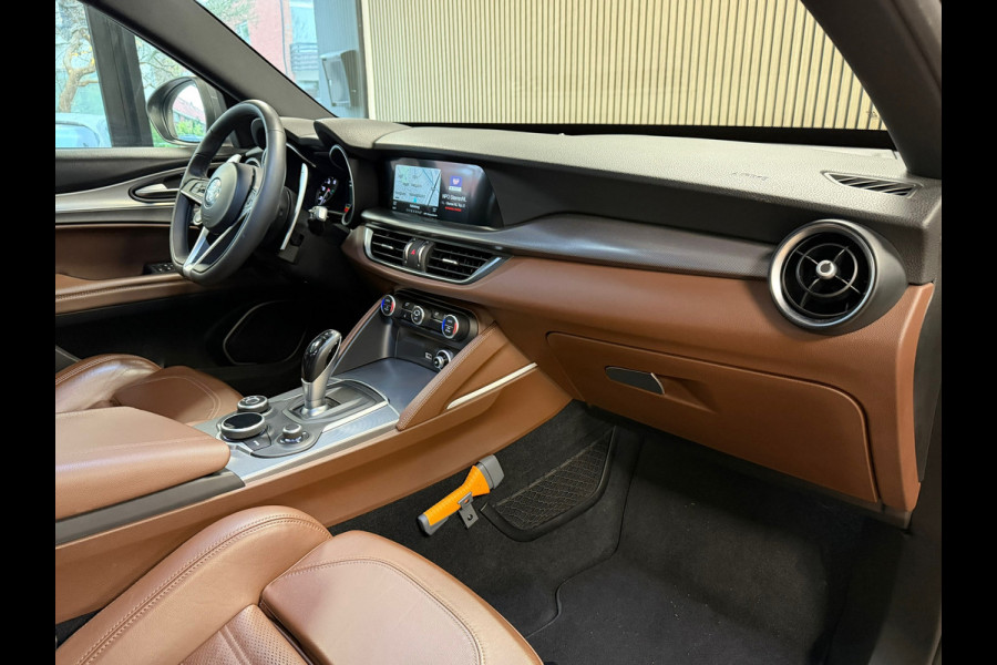 Alfa Romeo Stelvio 2.0 T AWD Super NAVIGATIE CRUISE CLIMATE CONTROL LED LEDER CAMERA NAP