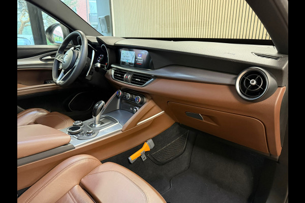 Alfa Romeo Stelvio 2.0 T AWD Super NAVIGATIE CRUISE CLIMATE CONTROL LED LEDER CAMERA NAP