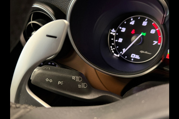 Alfa Romeo Stelvio 2.0 T AWD Super NAVIGATIE CRUISE CLIMATE CONTROL LED LEDER CAMERA NAP