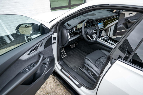 Audi Q8 60 TFSI e quattro S Competition 490pk