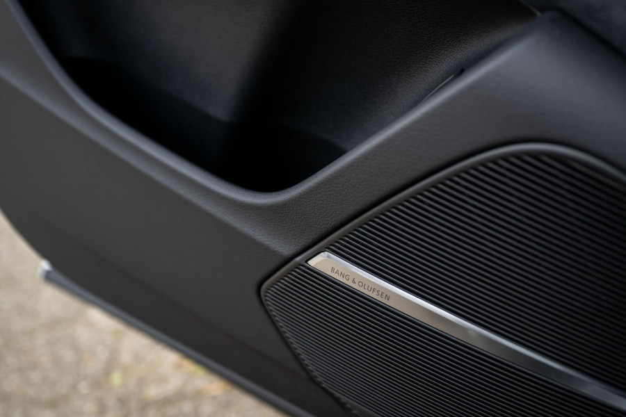 Audi Q8 60 TFSI e quattro S Competition 490pk