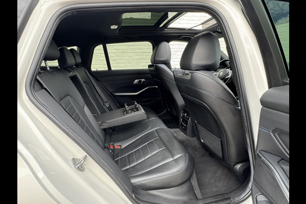 BMW 3 Serie Touring 320i High Exec. M-Sport individual Sfeer Leder Camera Carplay Trekhaak Led