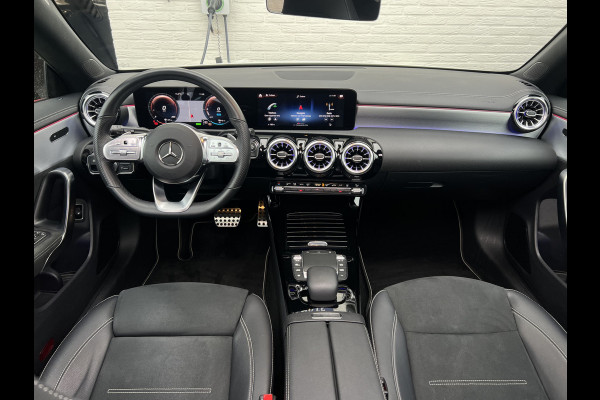 Mercedes-Benz CLA-Klasse Shooting Brake 250 e AMG-Line Edition | LED Matrix | 19 inch | Camera | Night