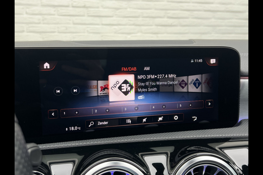 Mercedes-Benz CLA-Klasse Shooting Brake 250 e AMG-Line Edition | LED Matrix | 19 inch | Camera | Night