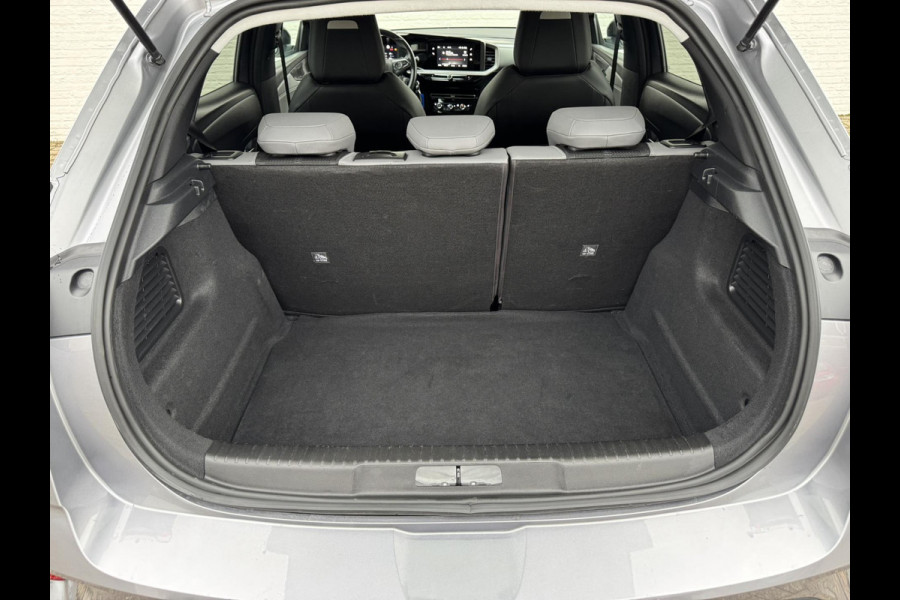 Opel Mokka 1.2 Turbo Elegance Cruise control Climate control Stoel- stuurverwarming Apple / Android Parkeersensoren plus camera