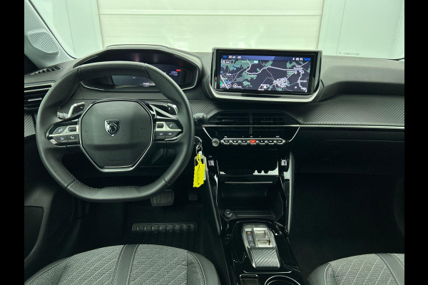 Peugeot 208 1.2 Hybrid 100PK Automaat Allure | Navigatie | Apple Carplay/Android Auto | Airco | Camera | Parkeer sensoren | Cruise Control | Led | Lichtmetalen Velgen