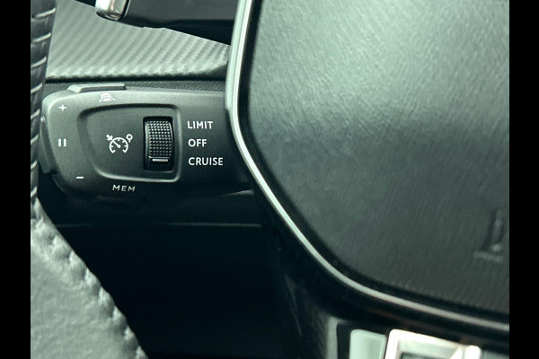 Peugeot 208 1.2 Hybrid 100PK Automaat Allure | Navigatie | Apple Carplay/Android Auto | Airco | Camera | Parkeer sensoren | Cruise Control | Led | Lichtmetalen Velgen