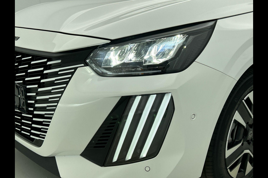 Peugeot 208 1.2 Hybrid 100PK Automaat Allure | Navigatie | Apple Carplay/Android Auto | Airco | Camera | Parkeer sensoren | Cruise Control | Led | Lichtmetalen Velgen