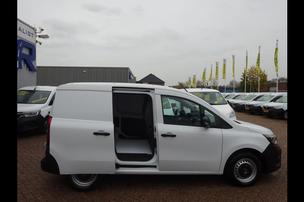 Renault Kangoo 1.5 Blue dCi 95 PK AIRCO CRUISE CONTROL PDC TREKHAAK