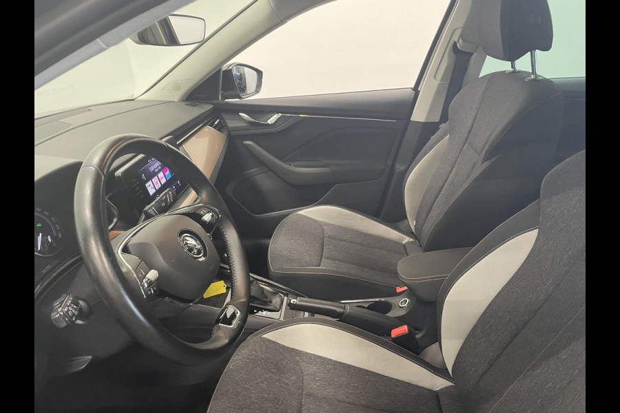 Škoda Kamiq 1.0 TSI 110pk DSG Style Navigatie Apple Carplay/Android Auto Climate Control Elektrisch bedienbare kofferbak Dab Extra Getint Glas