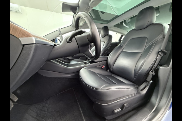 Tesla Model 3 RWD SR+ 325PK Lmv 18" AutoPilot FSD 2.5 Leder PanoDak Adaptive-Cruise Lmv Camera's Elektr.-Stuur+Stoelen+Spiegels+Geheugen+Easy- Navi LED Comfortstoelen ACC DAB Voorverwarmen interieur via App Keyless via Telefoonsleutel One-Pedal-Drive Origineel Nederlandse auto tot 11kw laden thuis! 1.584kg licht! Keurige auto!! 1000kg trekvermogen