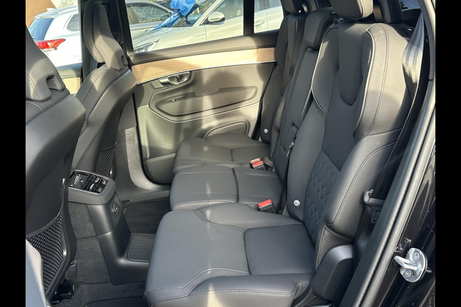 Volvo XC90 2.0 T8 Plug-in hybrid AWD Plus Dark 1000KM| VOL OPTIES!|FABRIEKSGARANTIE T/M 09-2027|  PANO| MEM. STOELEN| STOEL/ STUURVERW.| 360 CAMERA| DODE HOEK | ACHTERBANK VERWARMD|