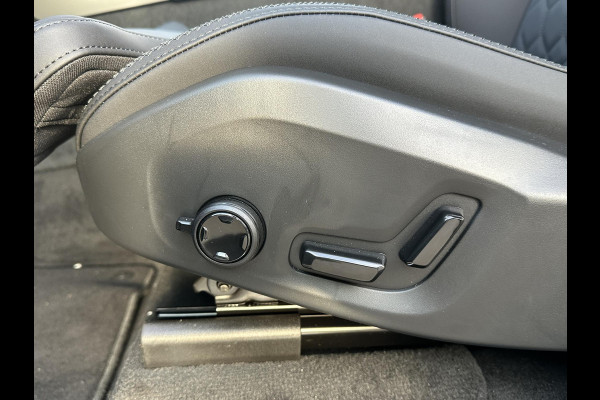 Volvo XC90 2.0 T8 Plug-in hybrid AWD Plus Dark 1000KM| VOL OPTIES!|FABRIEKSGARANTIE T/M 09-2027|  PANO| MEM. STOELEN| STOEL/ STUURVERW.| 360 CAMERA| DODE HOEK | ACHTERBANK VERWARMD|