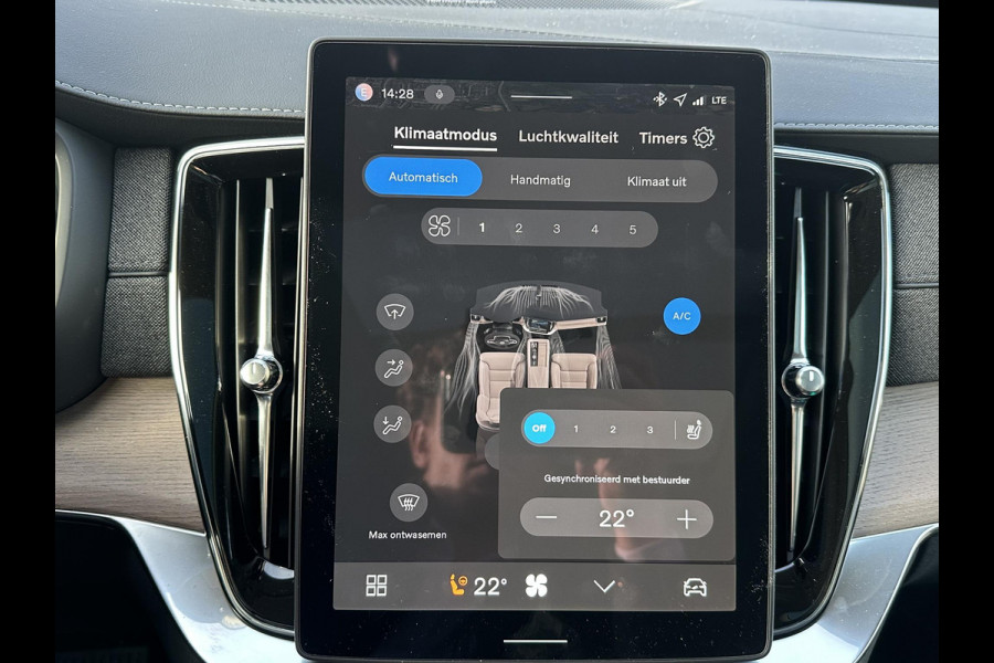 Volvo XC90 2.0 T8 Plug-in hybrid AWD Plus Dark 1000KM| VOL OPTIES!|FABRIEKSGARANTIE T/M 09-2027|  PANO| MEM. STOELEN| STOEL/ STUURVERW.| 360 CAMERA| DODE HOEK | ACHTERBANK VERWARMD|