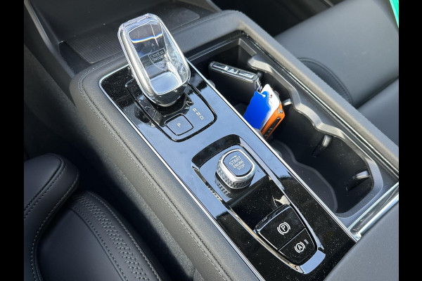 Volvo XC90 2.0 T8 Plug-in hybrid AWD Plus Dark 1000KM| VOL OPTIES!|FABRIEKSGARANTIE T/M 09-2027|  PANO| MEM. STOELEN| STOEL/ STUURVERW.| 360 CAMERA| DODE HOEK | ACHTERBANK VERWARMD|