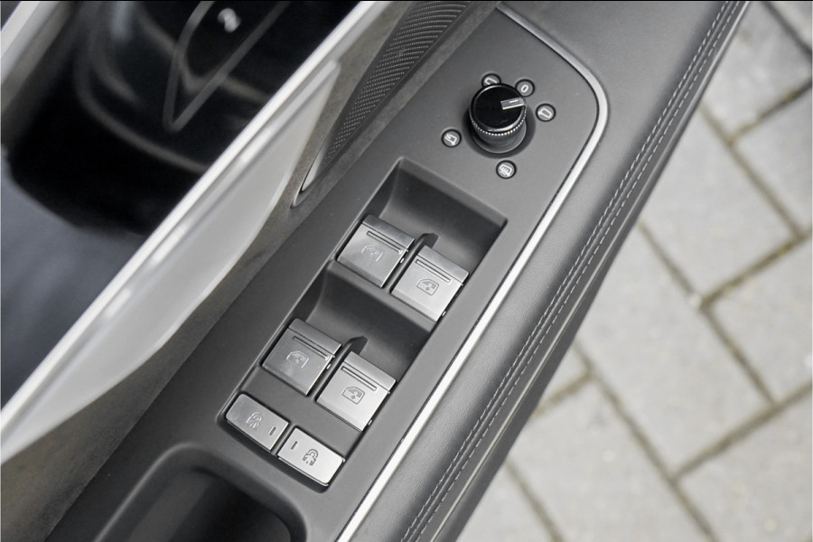 Audi A8 55 TFSI Quattro ProLine Plus B&O Matrix Schuifdak 4Wielsturing 20"
