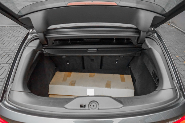 BMW 3 Serie Touring 330i M-Sport Pano Leder H/K Trekhaak 19"