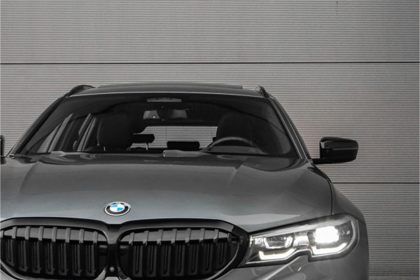 BMW 3 Serie Touring 330i M-Sport Pano Leder H/K Trekhaak 19"