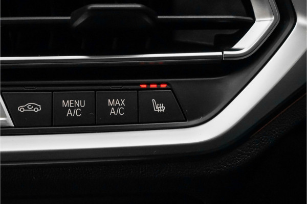 BMW 3 Serie Touring 330i M-Sport Pano Leder H/K Trekhaak 19"