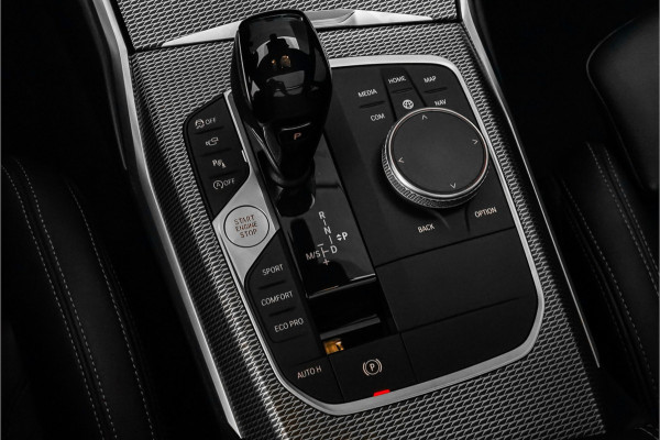 BMW 3 Serie Touring 330i M-Sport Pano Leder H/K Trekhaak 19"