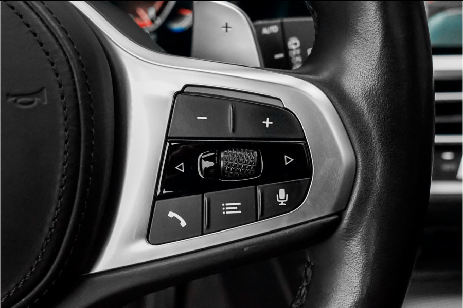 BMW 3 Serie Touring 330i M-Sport Pano Leder H/K Trekhaak 19"