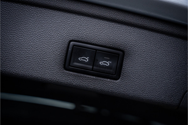 Volkswagen Touareg 3.0 TSi eHybrid 4MOTION R - Facelift | Panorama | Stoelkoeling & Massage | Luchtvering