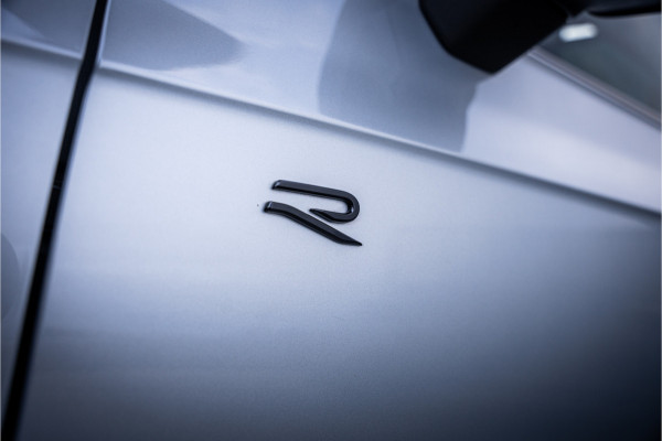 Volkswagen Touareg 3.0 TSi eHybrid 4MOTION R - Facelift | Panorama | Stoelkoeling & Massage | Luchtvering