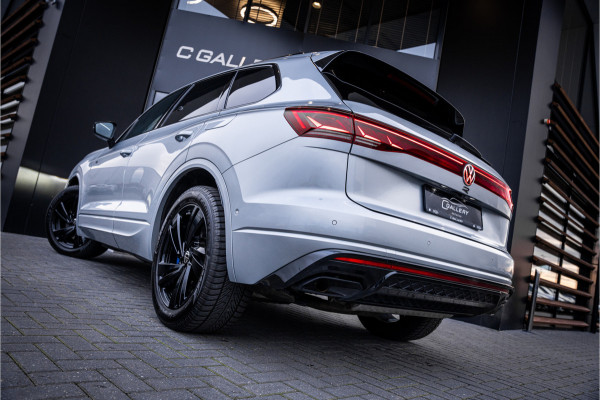 Volkswagen Touareg 3.0 TSi eHybrid 4MOTION R - Facelift | Panorama | Stoelkoeling & Massage | Luchtvering