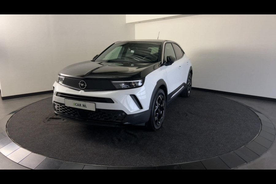 Opel Mokka Electric Ultimate 50 kWh Topstaat zeer sportieve Mokka! |   Multimedia | Navi Pro | Zwart dak en motorkap!