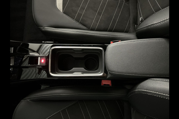 Opel Mokka Electric Ultimate 50 kWh Topstaat zeer sportieve Mokka! |   Multimedia | Navi Pro | Zwart dak en motorkap!