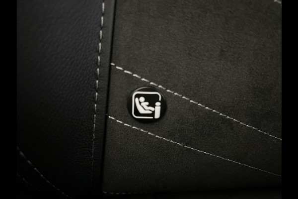 Opel Mokka Electric Ultimate 50 kWh Topstaat zeer sportieve Mokka! |   Multimedia | Navi Pro | Zwart dak en motorkap!