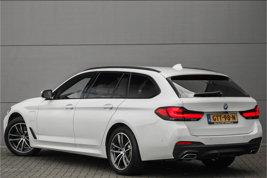 BMW 5 Serie Touring 530e Business Edition M-Sport Laser Trekhaak HUD