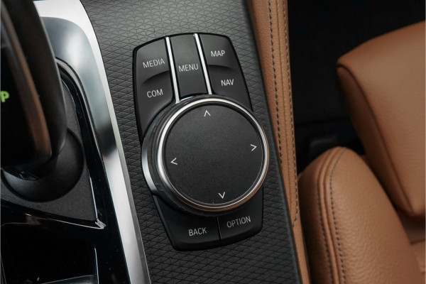 BMW 5 Serie Touring 530e Business Edition M-Sport Laser Trekhaak HUD