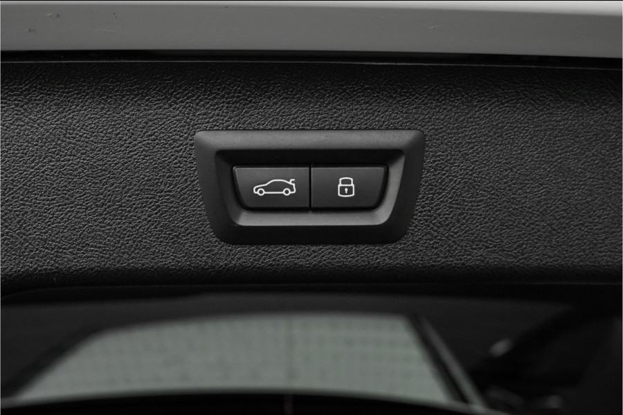 BMW 5 Serie Touring 530e Business Edition M-Sport Laser Trekhaak HUD