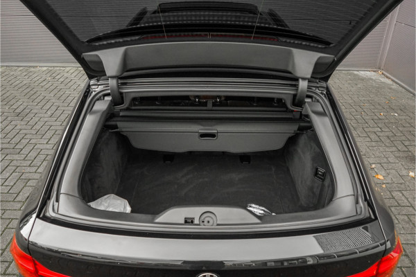 BMW 5 Serie Touring 530i High Ex M-Sport Pano HUD Camera Memory Seats