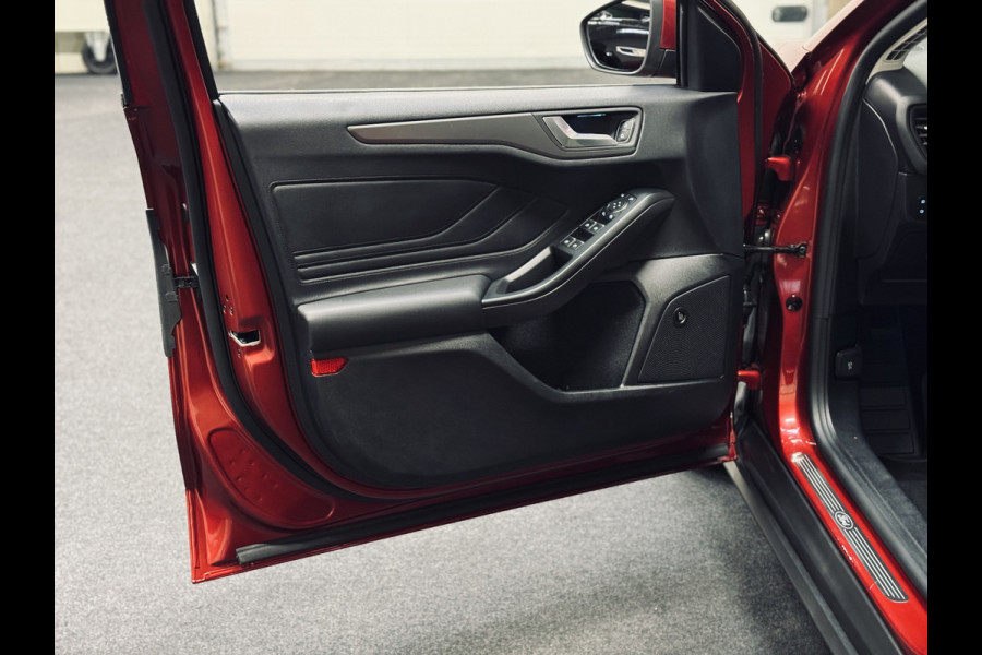 Ford FOCUS Wagon 1.0 EB Aut. Titanium | B&O | Winter | LED | ACC