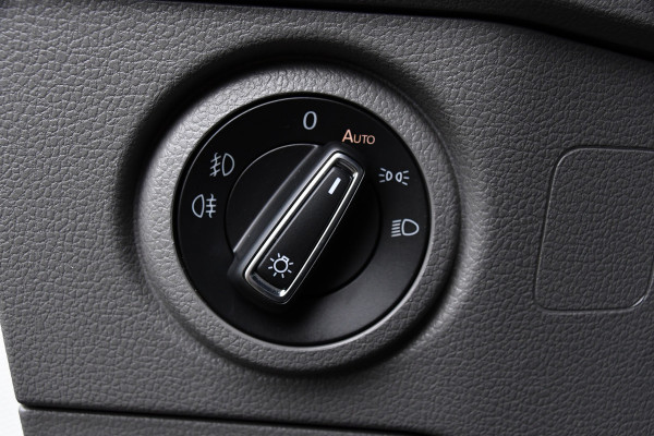 MAN TGE 35 2.0 L4H3 Black Edition Camera, Cruise, Carplay, LED, 177PK, Multimedia, Clima, Stoelverarming, Automaat, Uniek!