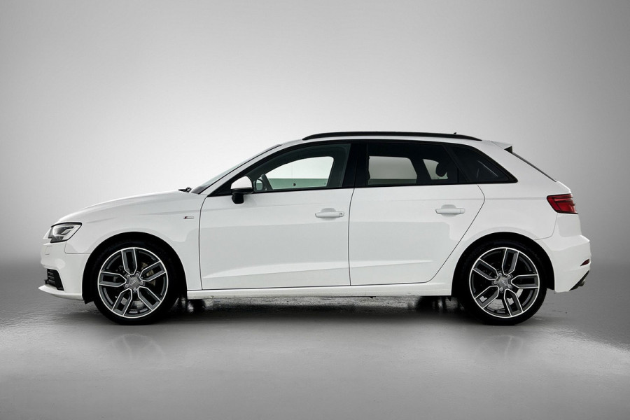 Audi A3 SPORTBACK 35 TFSI CoD S-Line (DIGITALE COCKPIT, STOELVERWARMING, LED, DEALER ONDERHOUDEN)