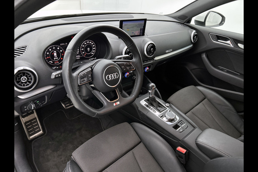 Audi A3 SPORTBACK 35 TFSI CoD S-Line (DIGITALE COCKPIT, STOELVERWARMING, LED, DEALER ONDERHOUDEN)