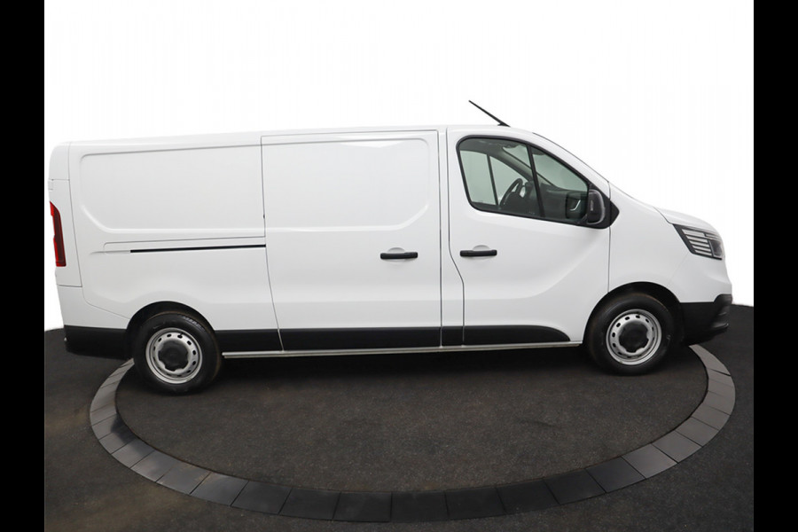 Renault Trafic 2.0 dCi 130 T30 L2H1 Luxe Excl. BTW Airco - Cruise Control - Bluetooth - Trekhaak - Parkeersensor Achter - Zijschuifdeur Rechts - 12 Maanden BOVAG Garantie