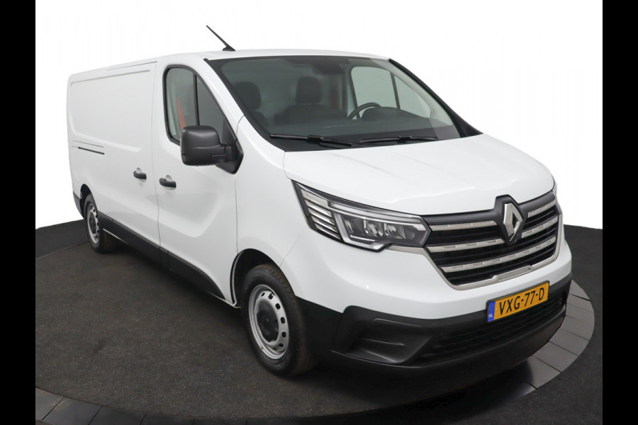 Renault Trafic 2.0 dCi 130 T30 L2H1 Luxe Excl. BTW Airco - Cruise Control - Bluetooth - Trekhaak - Parkeersensor Achter - Zijschuifdeur Rechts - 12 Maanden BOVAG Garantie