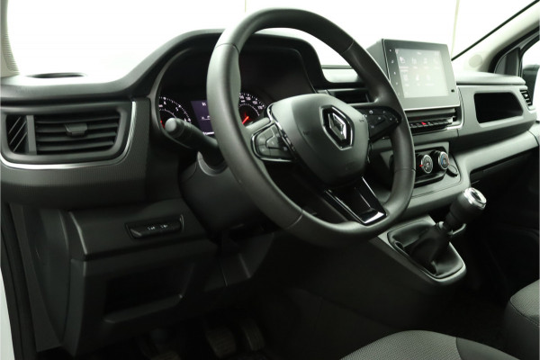 Renault Trafic 2.0 dCi 130 T30 L2H1 Luxe Excl. BTW Airco - Cruise Control - Bluetooth - Trekhaak - Parkeersensor Achter - Zijschuifdeur Rechts - 12 Maanden BOVAG Garantie