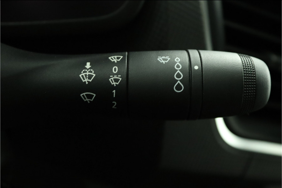 Renault Trafic 2.0 dCi 130 T30 L2H1 Luxe Excl. BTW Airco - Cruise Control - Bluetooth - Trekhaak - Parkeersensor Achter - Zijschuifdeur Rechts - 12 Maanden BOVAG Garantie