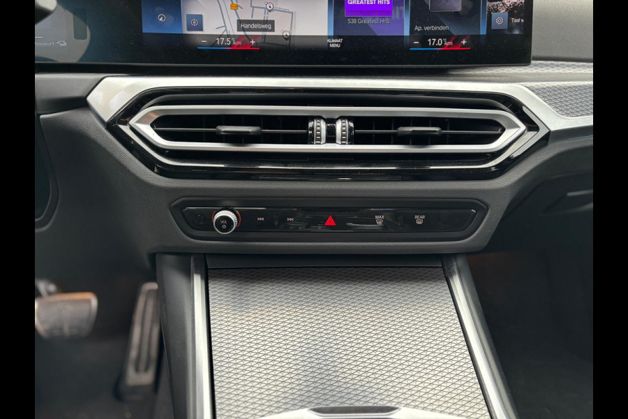 BMW 3 Serie Touring 320e Touring M-Sport PRO PHEV NAVIGATIE 360 CAMERA SPORT STOELEN HALF LEDEREN BEKLEDING BLACK STYLE