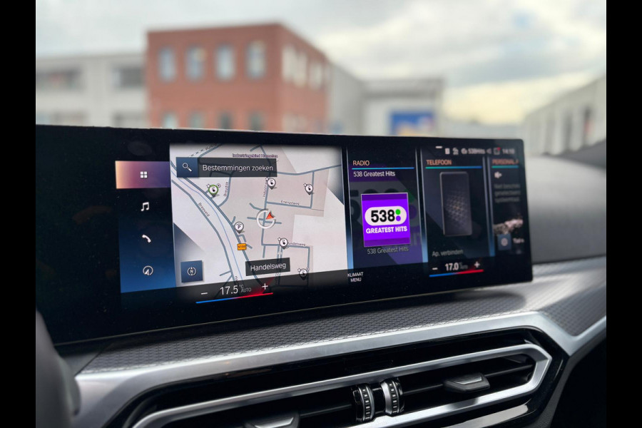 BMW 3 Serie Touring 320e Touring M-Sport PRO PHEV NAVIGATIE 360 CAMERA SPORT STOELEN HALF LEDEREN BEKLEDING BLACK STYLE