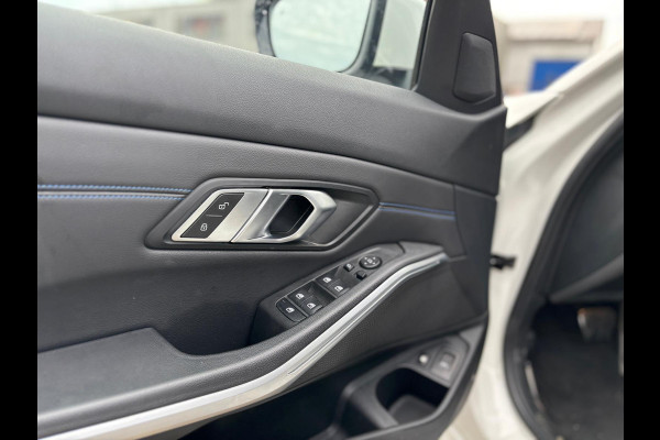 BMW 3 Serie Touring 320e Touring M-Sport PRO PHEV NAVIGATIE 360 CAMERA SPORT STOELEN HALF LEDEREN BEKLEDING BLACK STYLE