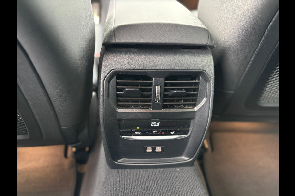 BMW 3 Serie Touring 320e Touring M-Sport PRO PHEV NAVIGATIE 360 CAMERA SPORT STOELEN HALF LEDEREN BEKLEDING BLACK STYLE
